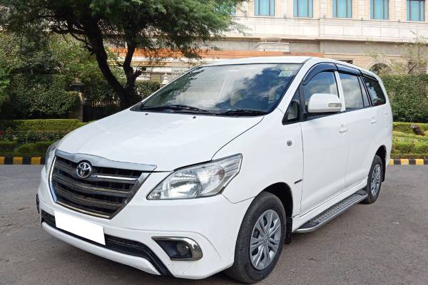 Toyota Innova (older)